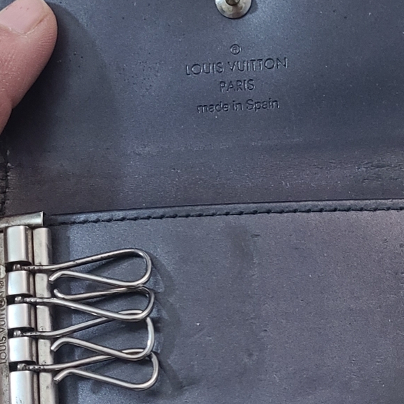 Louis Vuitton Key Wallet - Picture 3 of 5